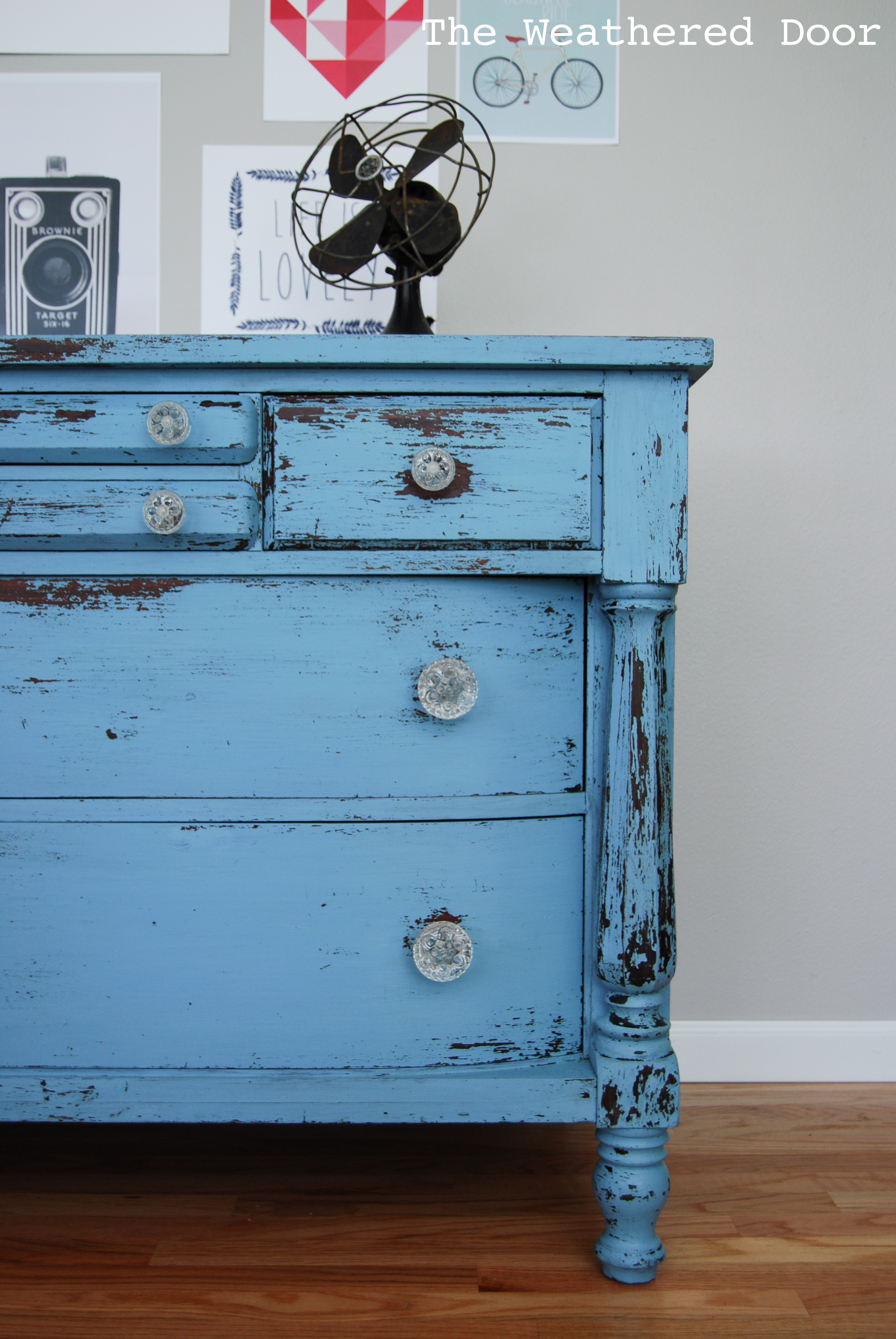 How to Get A Chippy Look with Milk Paint